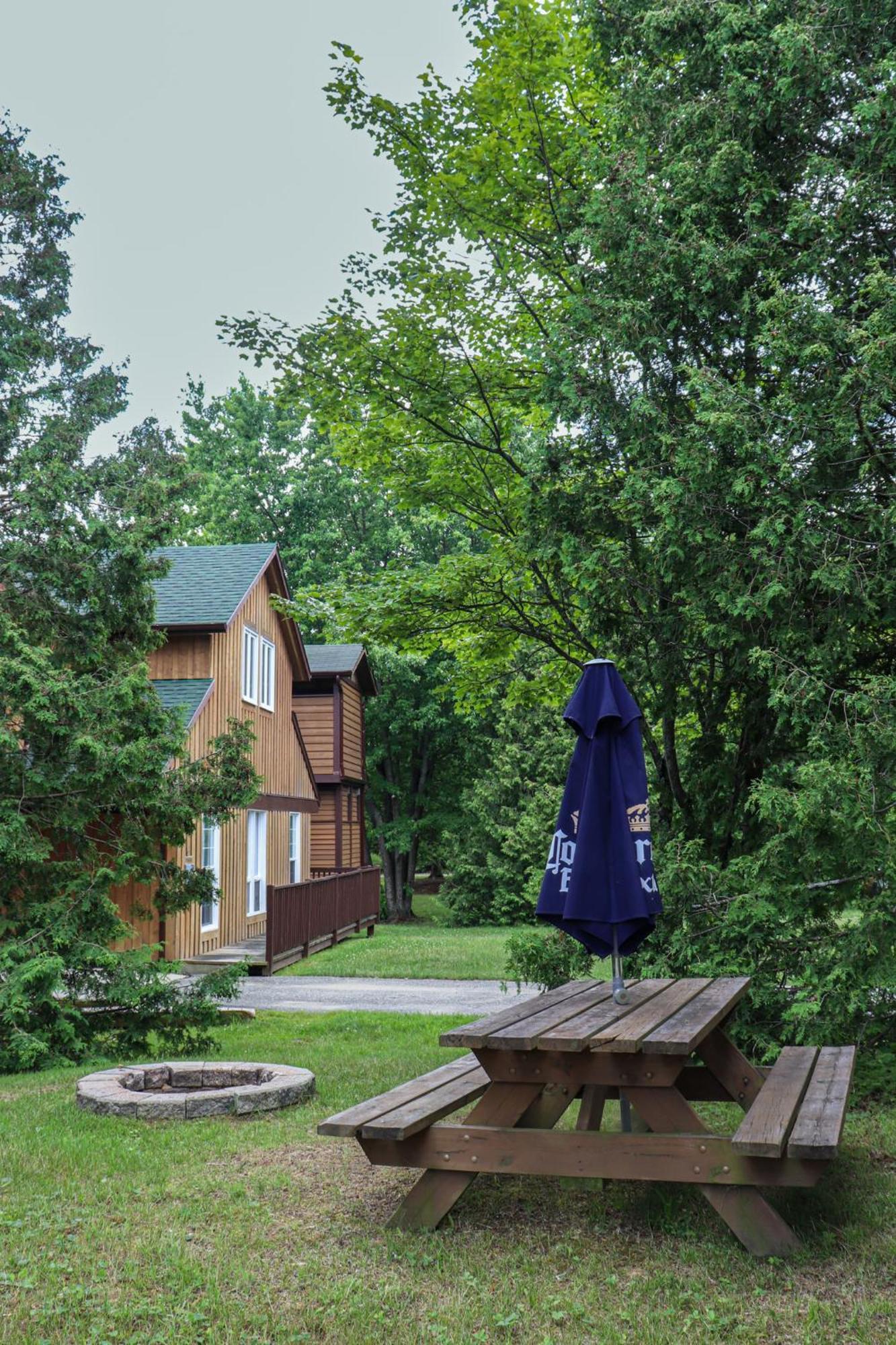Вілла La Bannik Ville-Marie Екстер'єр фото