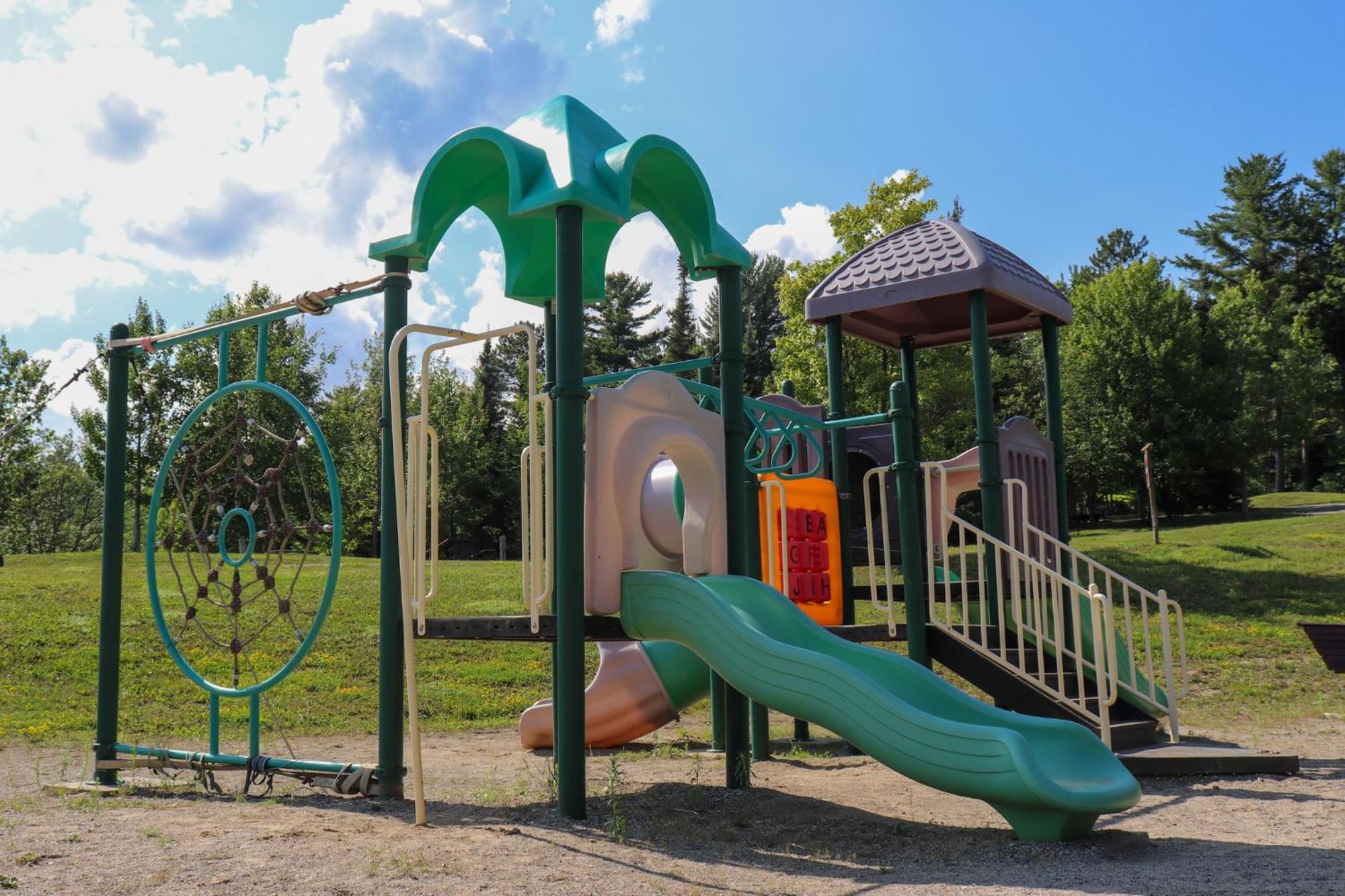 Вілла La Bannik Ville-Marie Екстер'єр фото